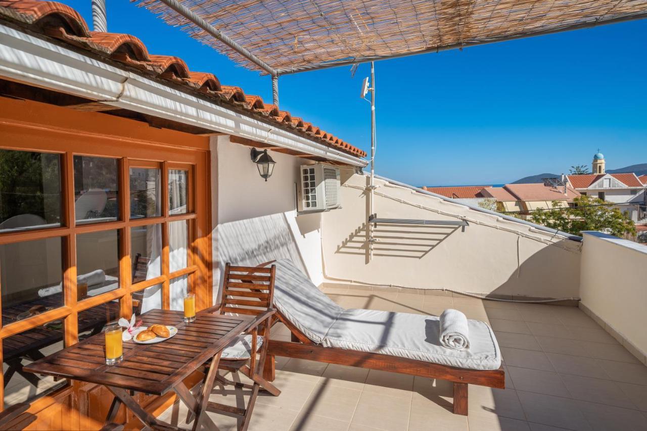 Alexatos Studios & Apartments Agia Efimia Bagian luar foto